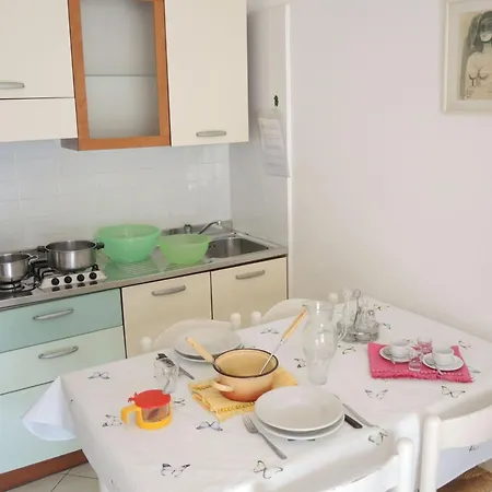 Lovely Flat With Shared Pool - Beahost Apartment
