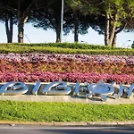 Апартаменты Lovely Flat With Shared Pool - Beahost *