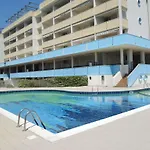 Апартаменты Lovely Flat With Shared Pool - Beahost